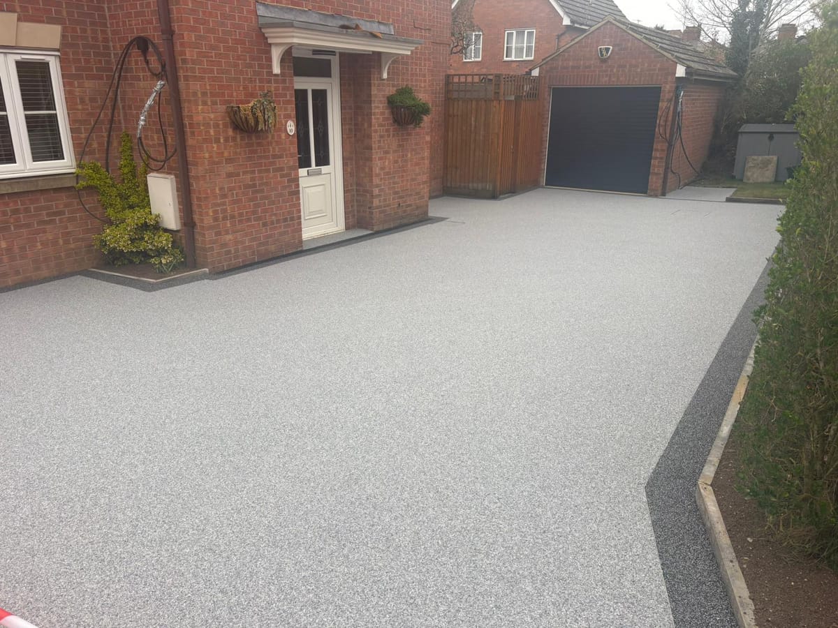 Resin driveway in Northamptonshire